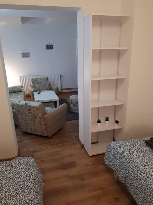 Apartment Ana - Housity