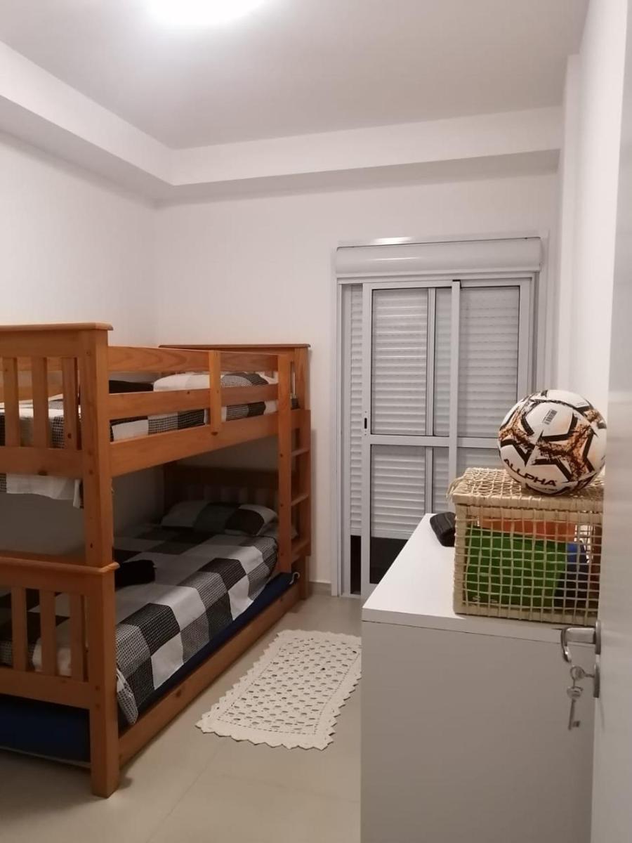 Apartamento, ampla sacada com vista para o mar! - Housity