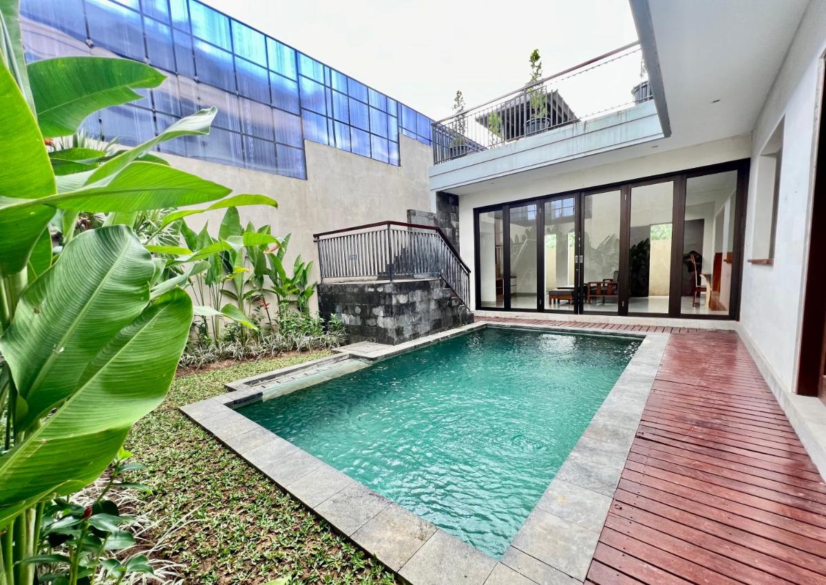 Suitetrails - Da La Rizza Villa Seminyak