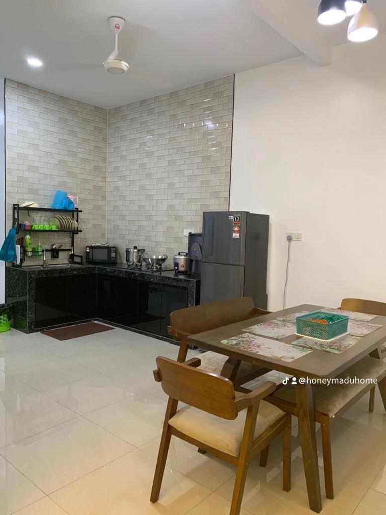 HoneyMadu Home - Housity