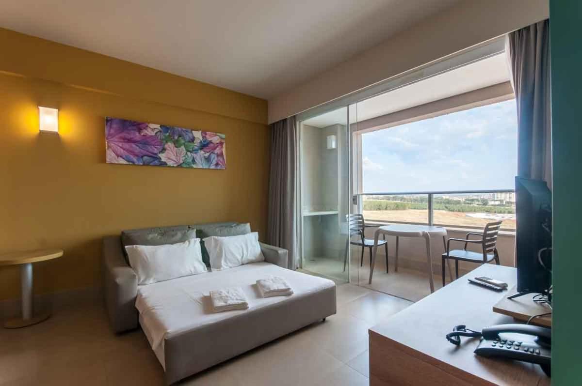 Apartamento em Resort Solar das Águas - Housity