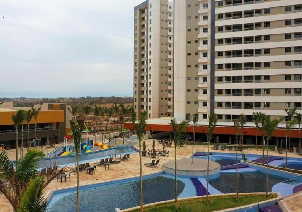 Apartamento em Resort Solar das Águas - Housity