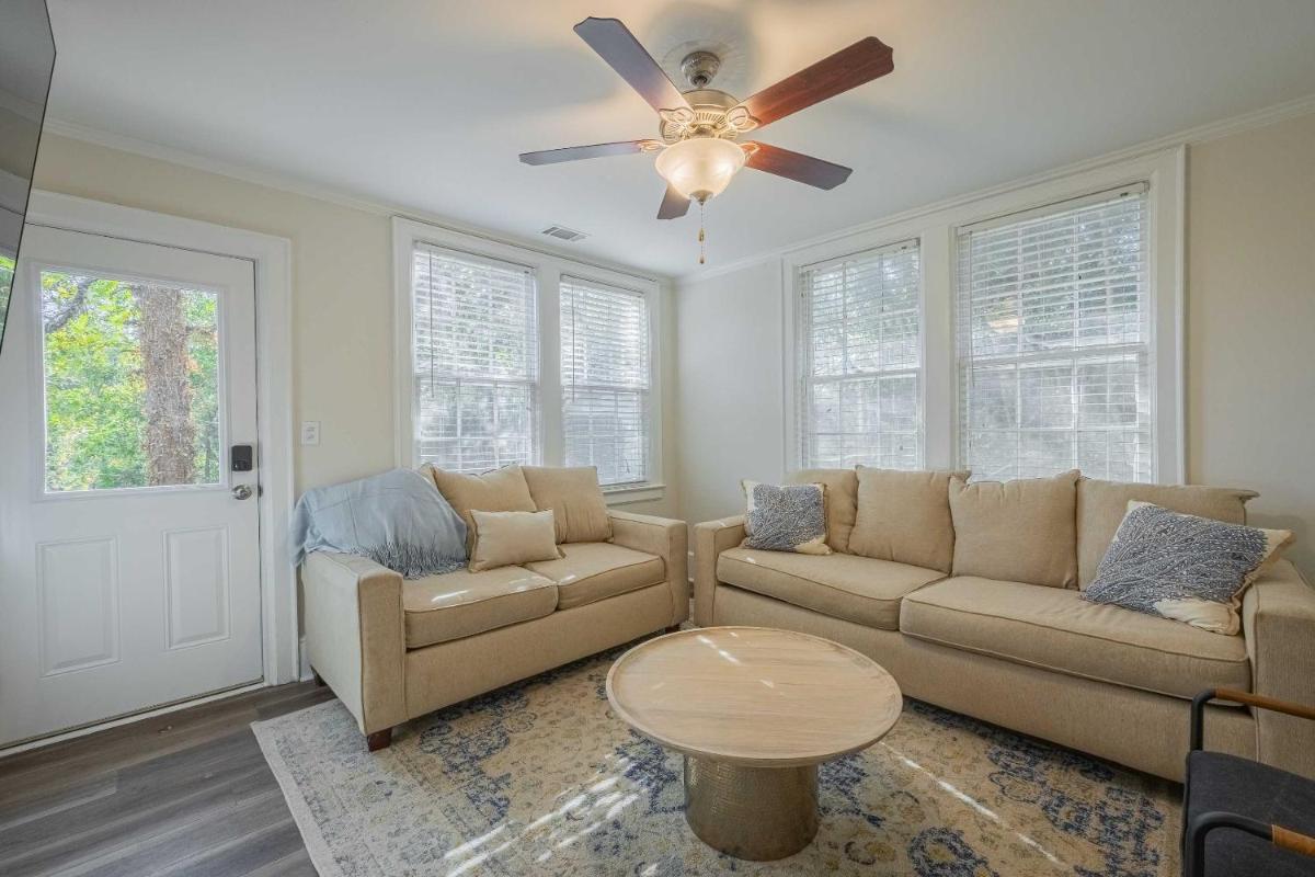 Classic City Apartment - Housity