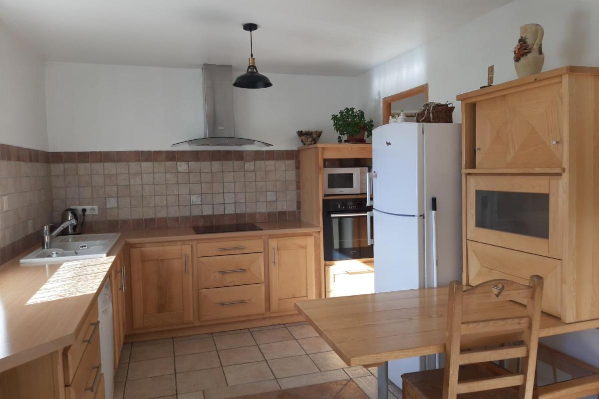 House for 6 personns with 4 bedrooms and 1 bathroom La Clarée - Housity
