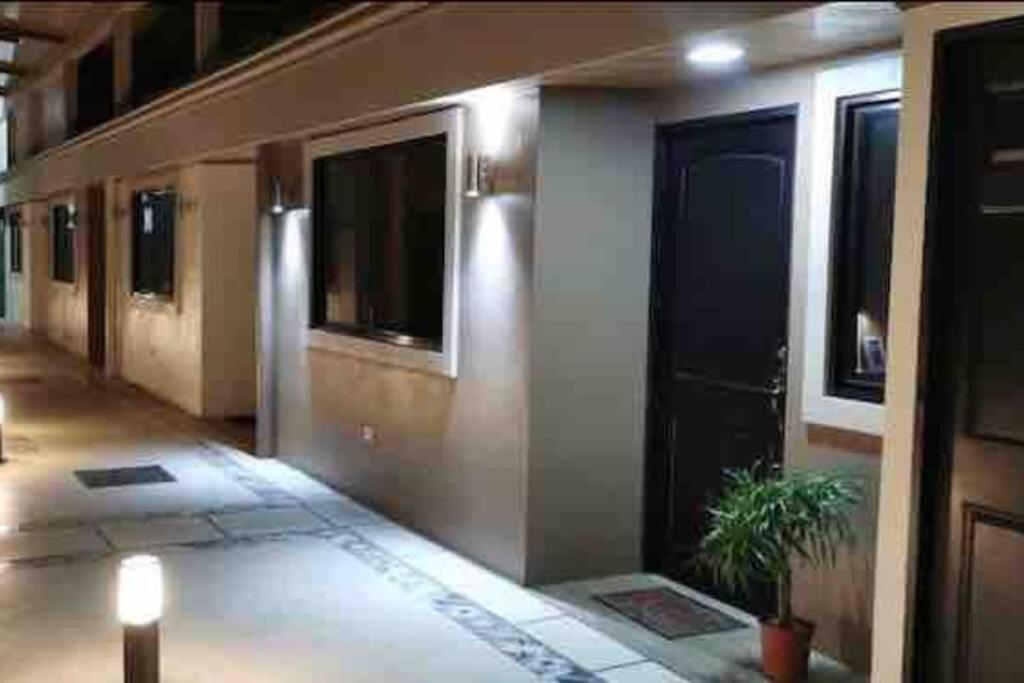 Esmeralda - Apartment #12 A/C Alajuela - Housity