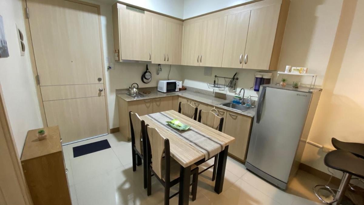 Just Perfect for Your Family & Friends - Housity