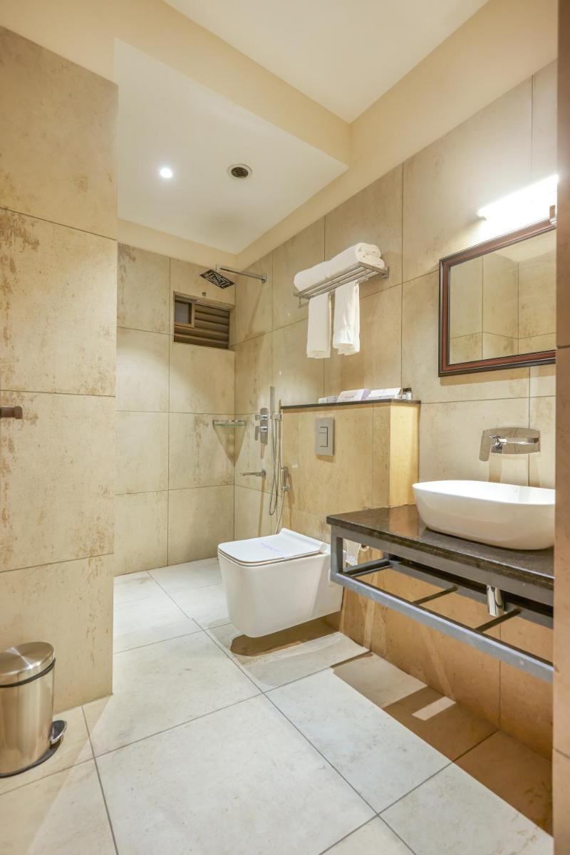 HOTEL CASON INTERNATIONAL - Housity