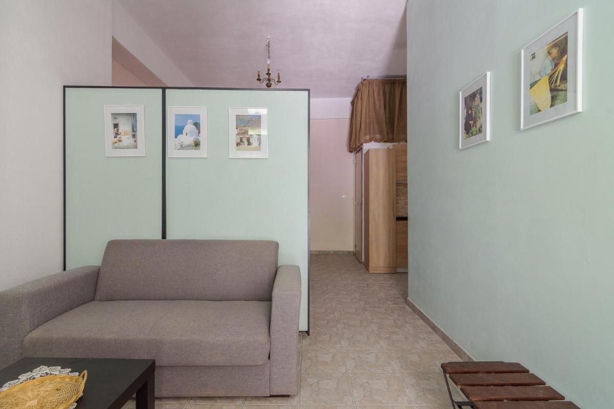 Suitetrails - One Comfy Studio in Kallithea