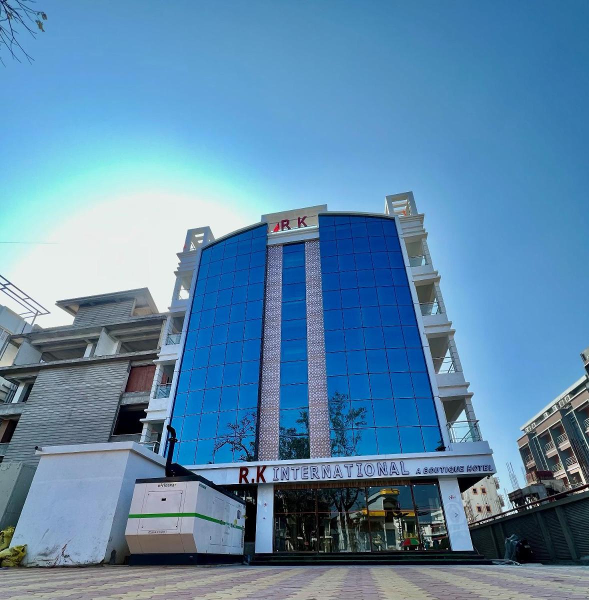 Hotel RK International - Housity