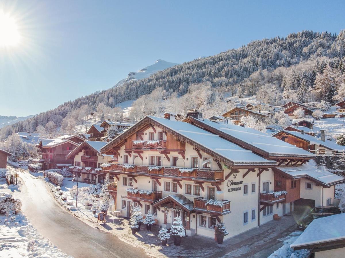 Vue générale sur la montagne ou vue sur la montagne depuis l'hôtel