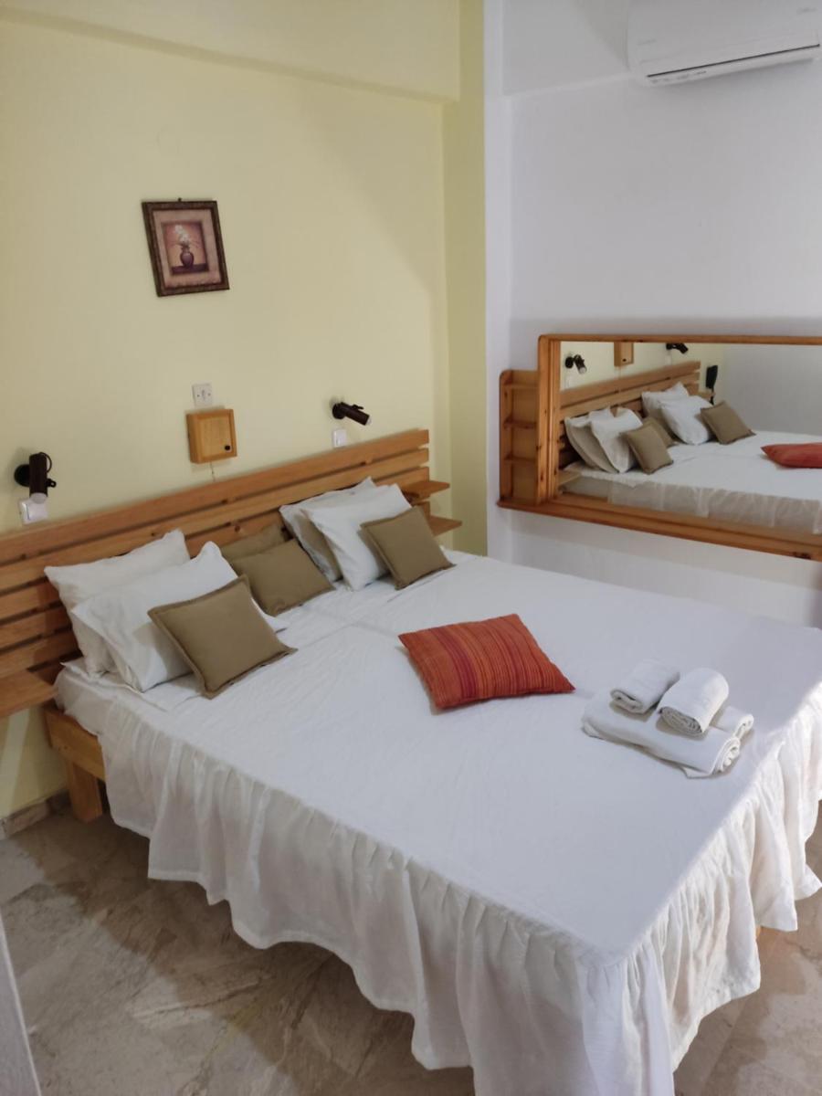 Kissandros Hotel - Housity