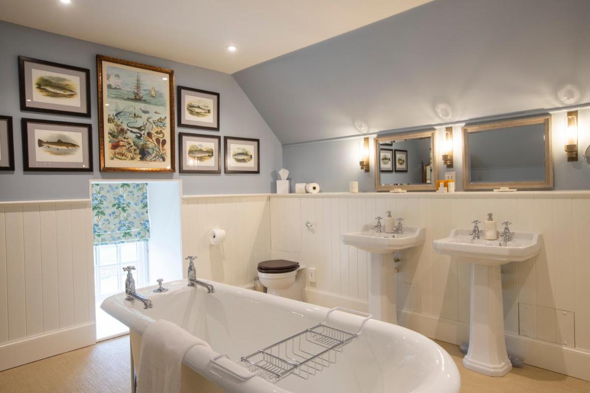 The Granary Lodge Bed & Breakfast - Housity