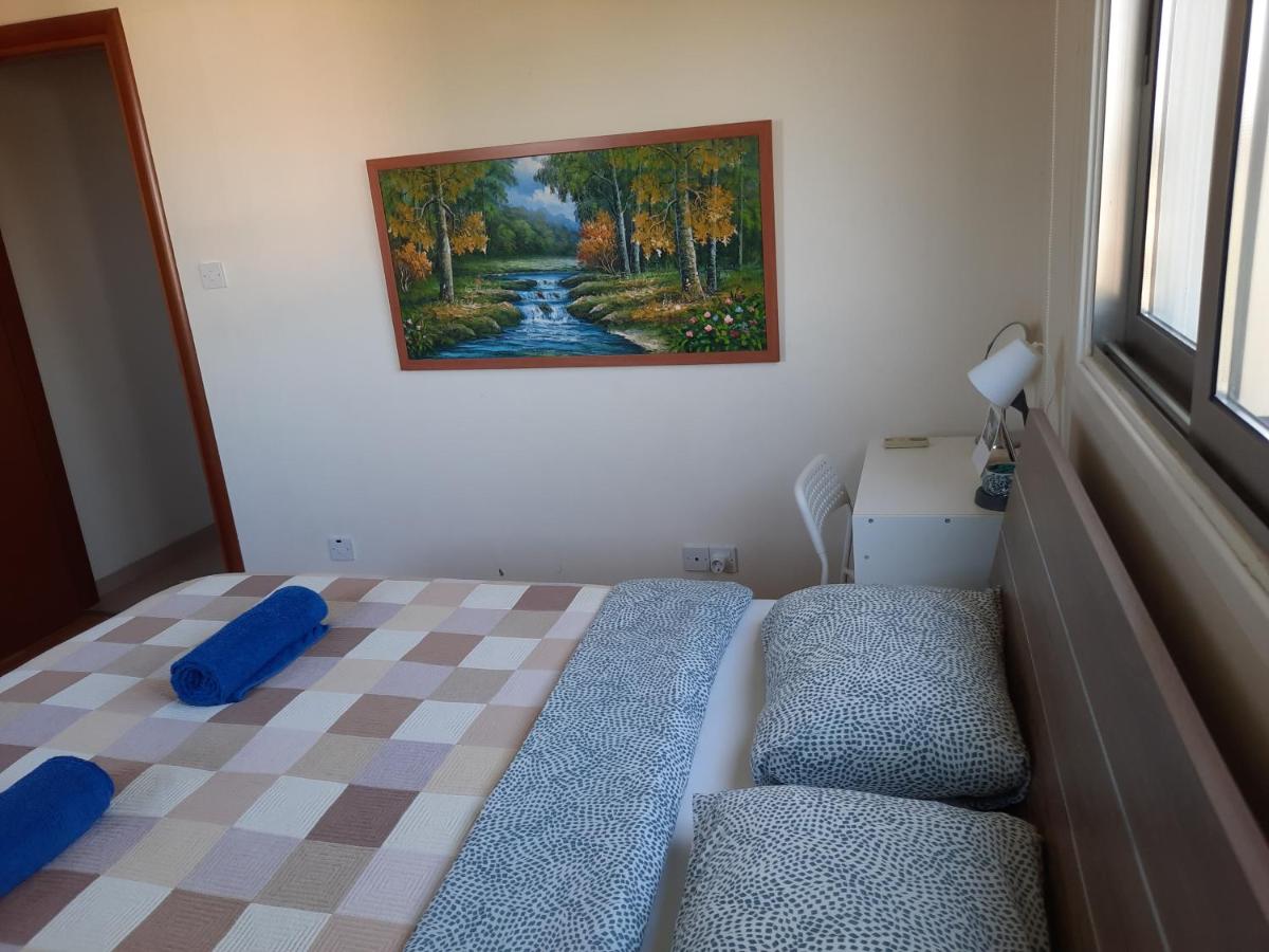 Private Room in Shared Apartment near Larnaca Airport - 24 hour shuttle service - Housity