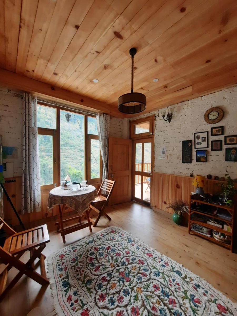 AK's Treats & Trails - Housity