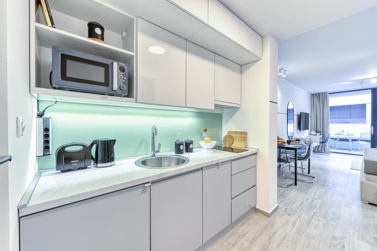 Suitetrails - Hica Apartments La Linea Studio Apt with Balcony