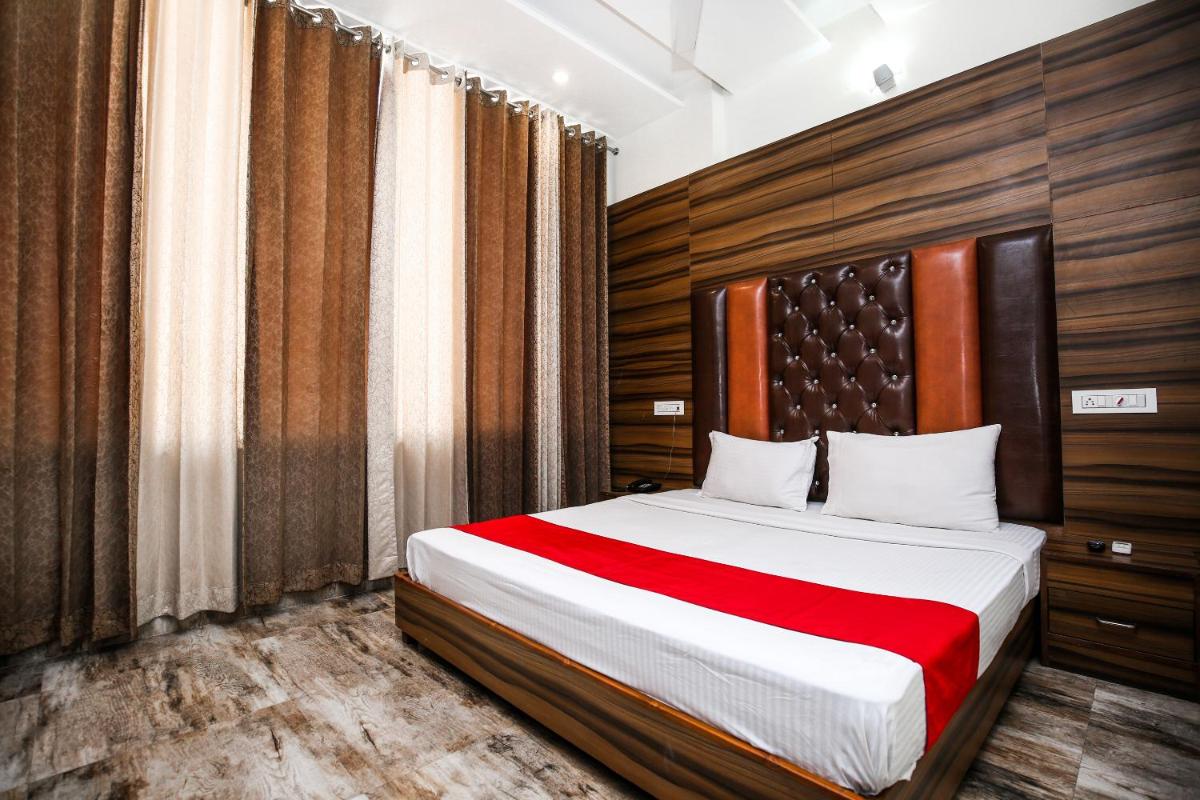 Hotel Woodlark Zirakpur Chandigarh - Brand New Hotel - Housity
