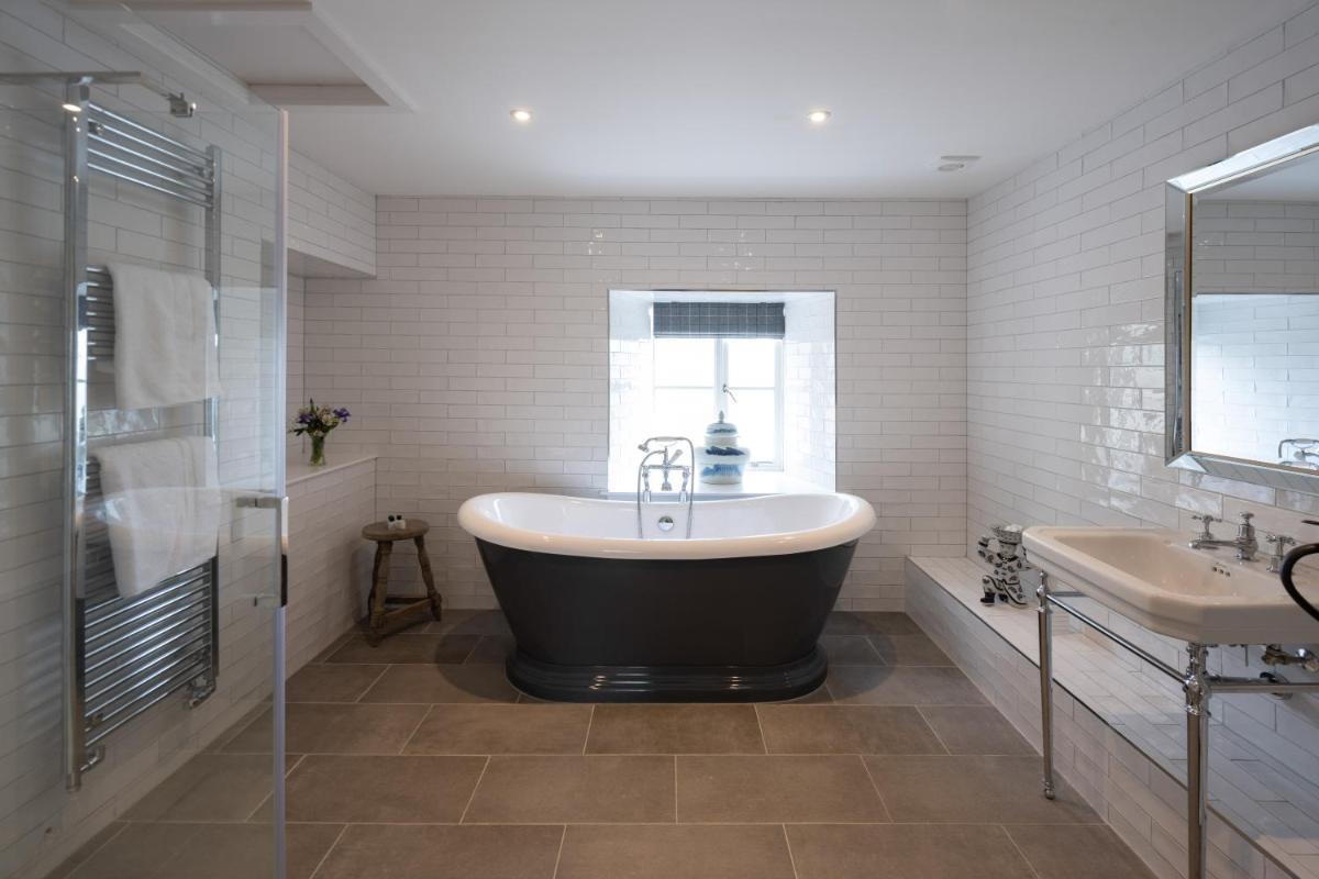 Laverockbank Steading - Housity