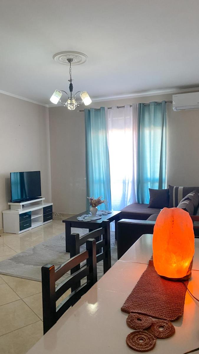 Lando Apartment - Housity