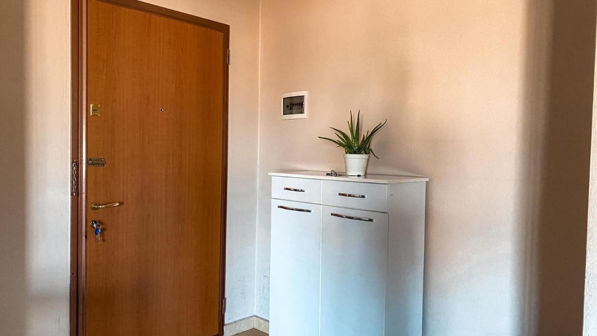 Lando Apartment - Housity