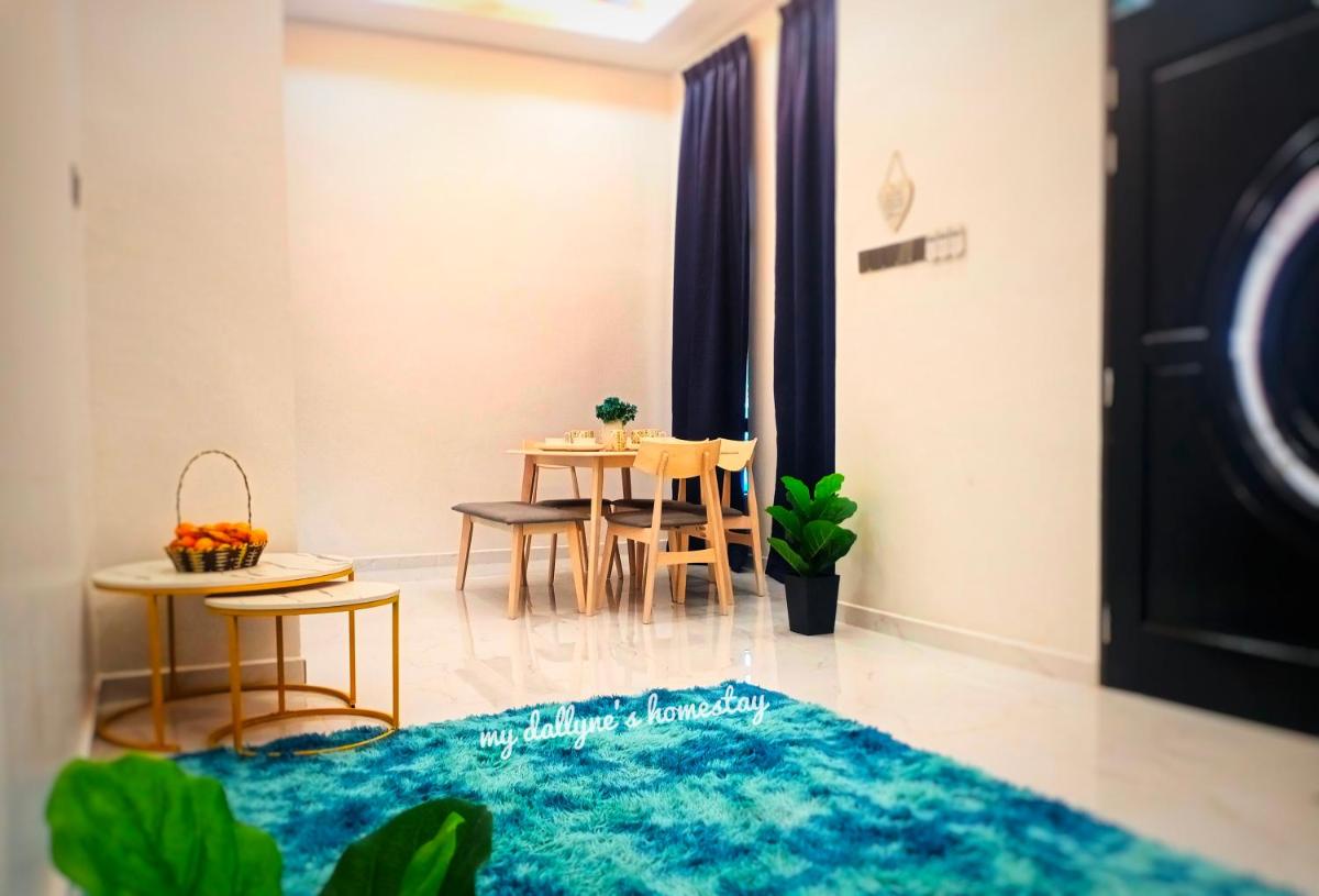 My Dallyne's Homestay at Teluk Menara, Kuala Terengganu - Hizvo