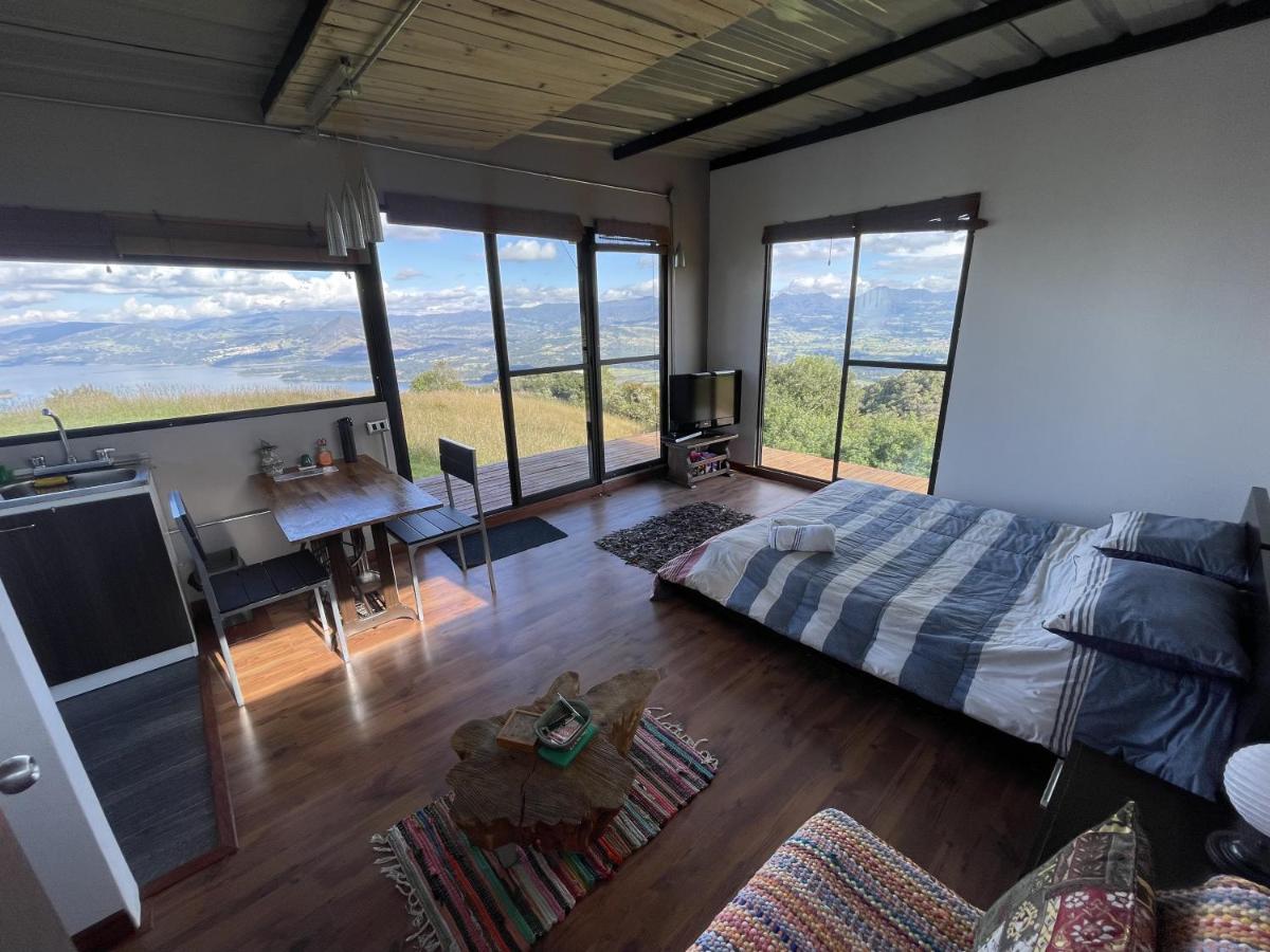 Minihouse EnNatura Sopó, espectacular vista Laguna Tominé - Guatavita - Housity