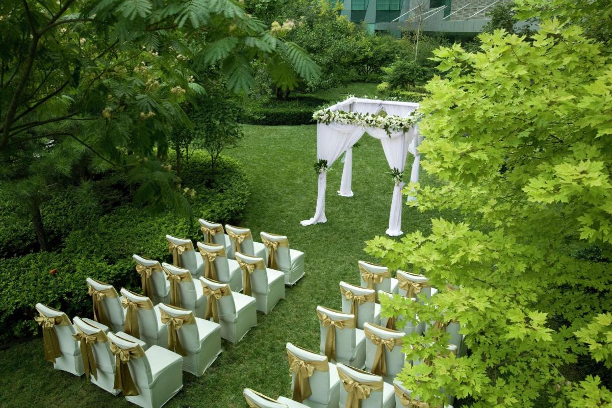 DoubleTree by Hilton Beijing - Housity