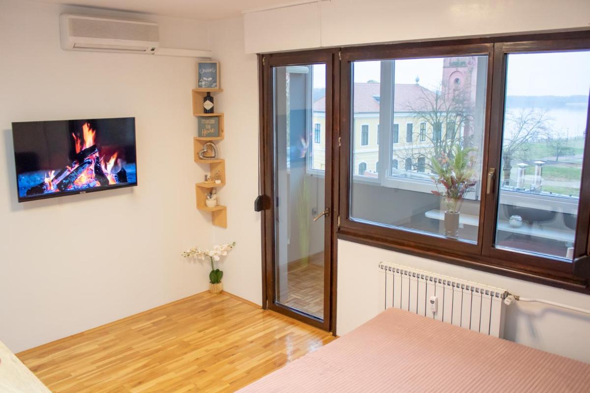 Danube Paradise - Housity