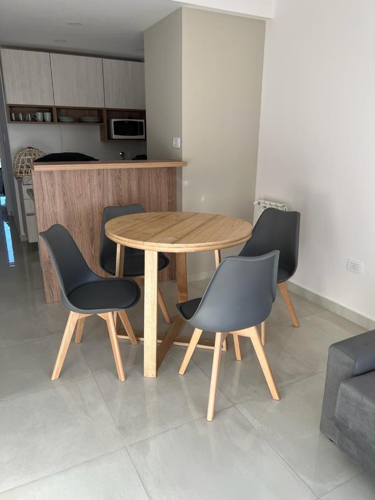 Nuevo y céntrico Cochera consultar - Housity