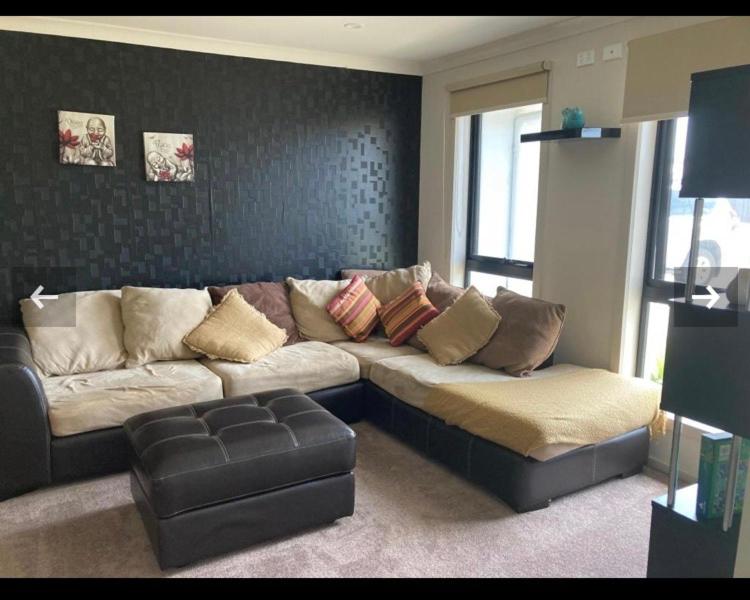 Euphoria House - Housity