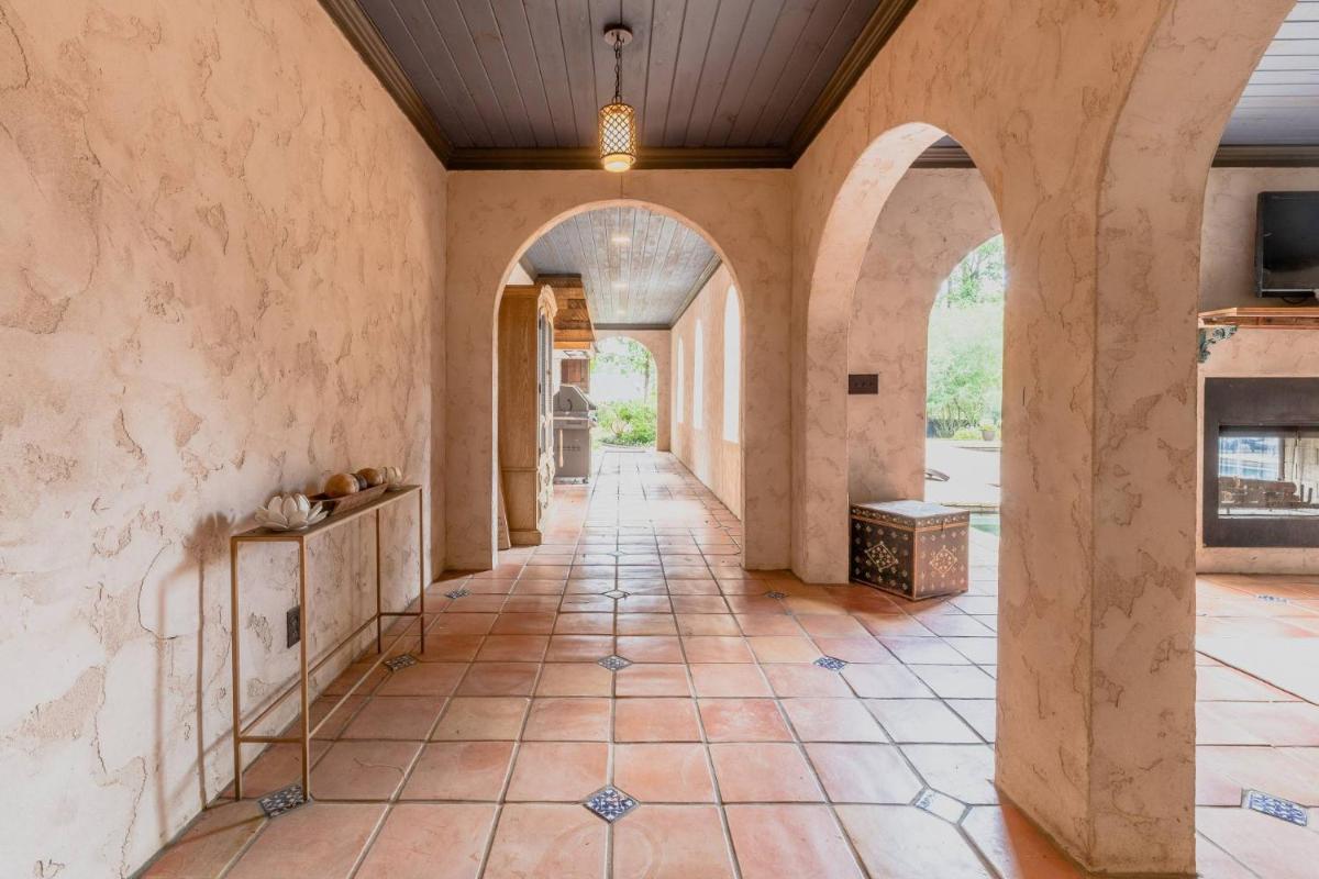 Villa Flora - Housity