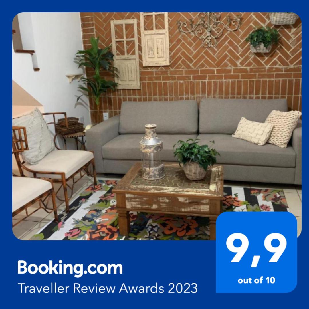 Chalé Aconchegante Duplex com 2 Quartos - Housity