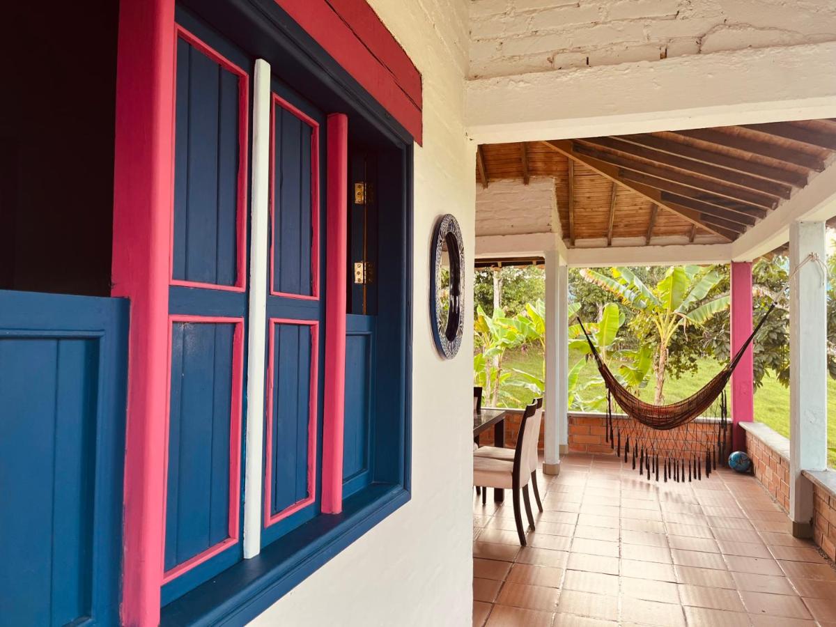 Private nature surrounded House with Kiosk/Pool. - Housity