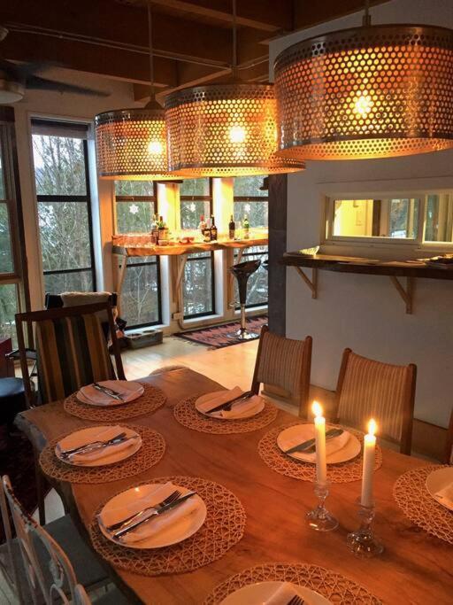 Relax, Rejuvenate, Lakeside Private Chalet Spa Get - Housity