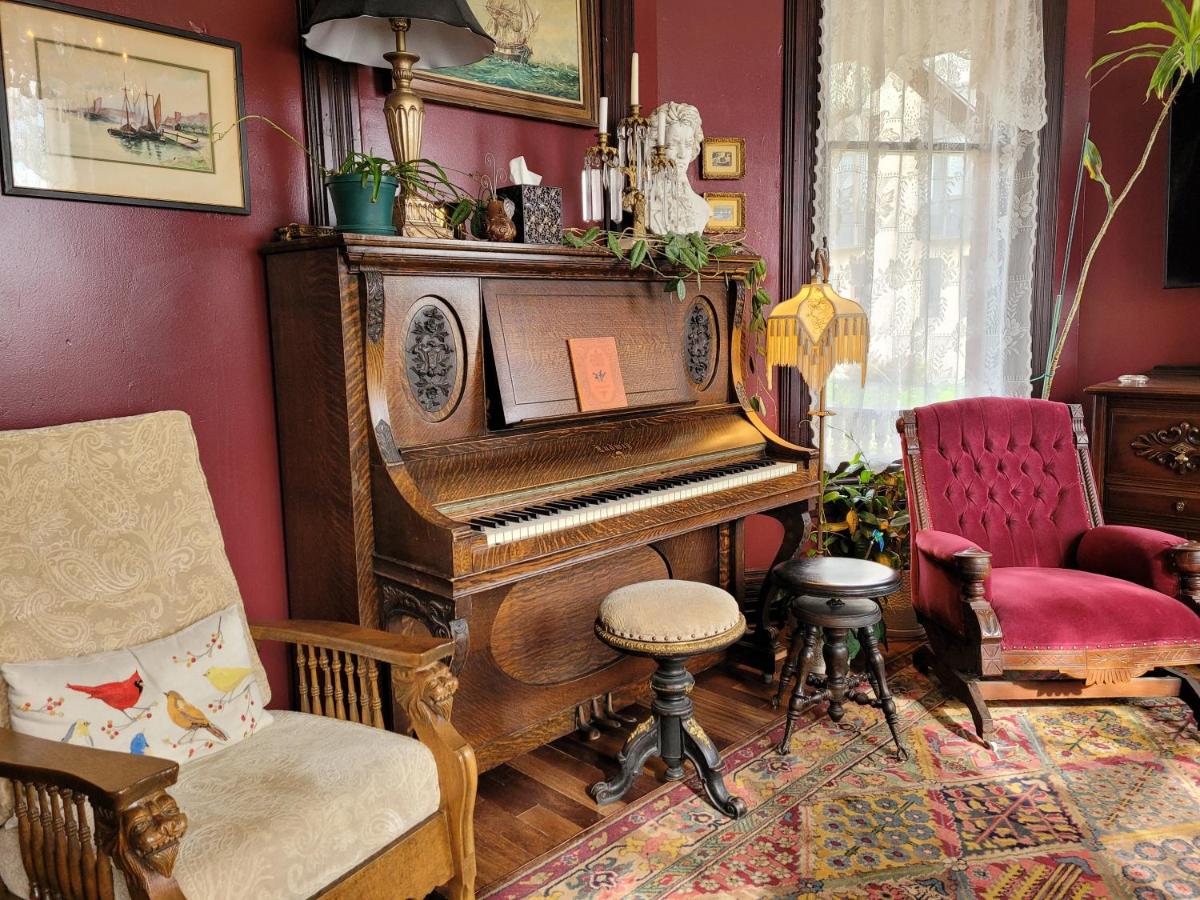 Buffalo Harmony House - Housity