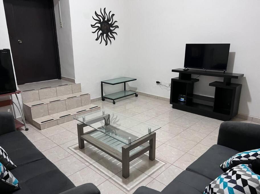 Suitetrails - Acogedor apartamento vacacional en plaza central