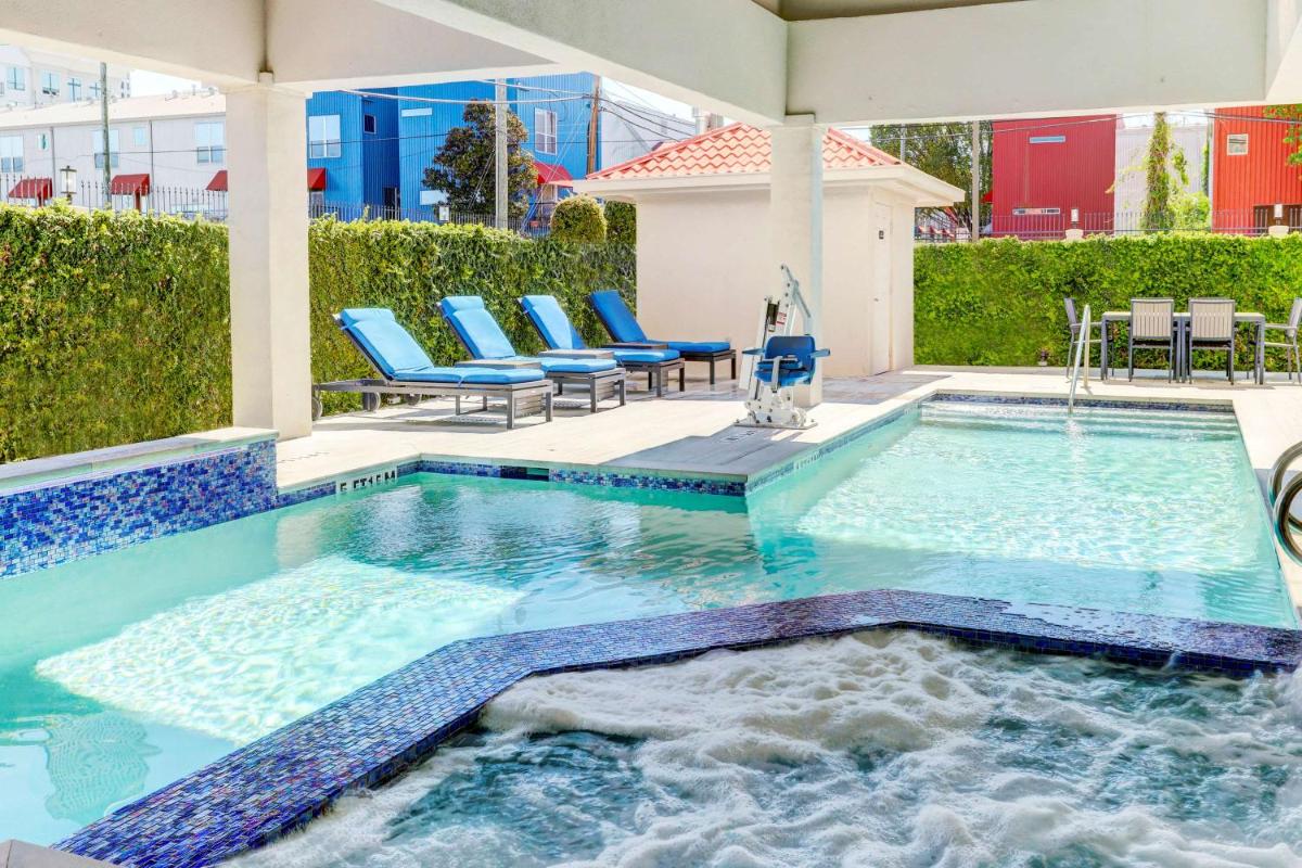 Best Western Plus Downtown Inn & Suites - Housity