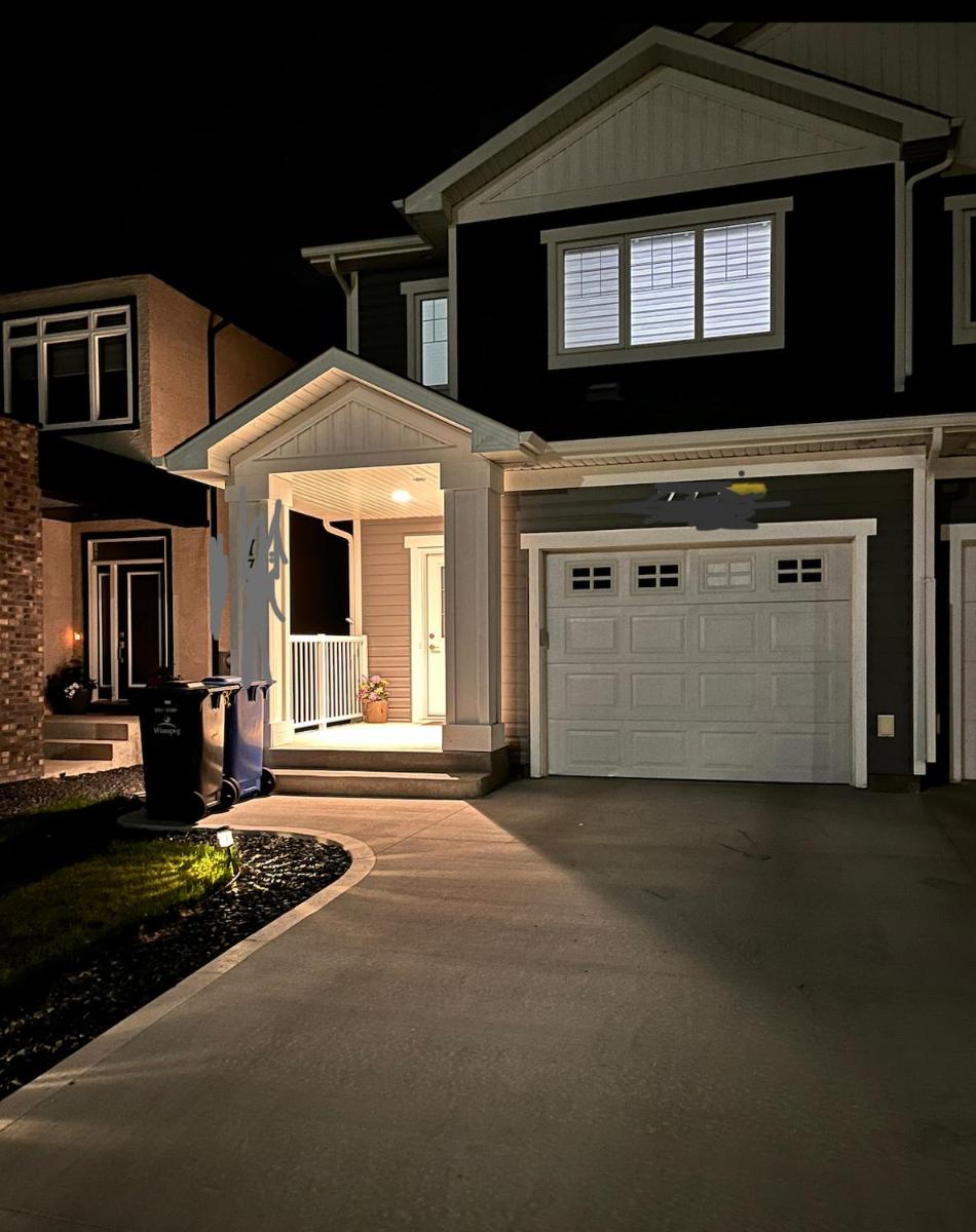Cozy Private 1 bedroom basement suite - free parking and free Wifi - Housity