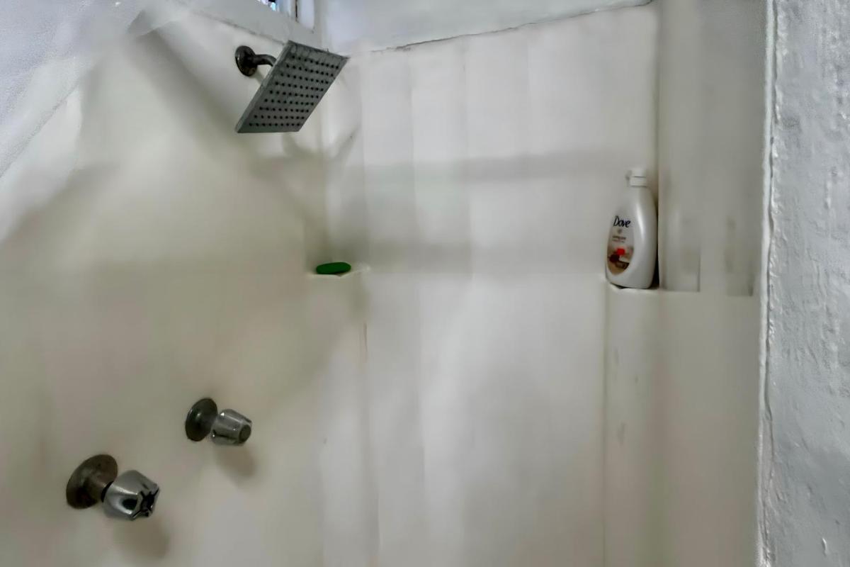Rental Unit for Creative - Housity