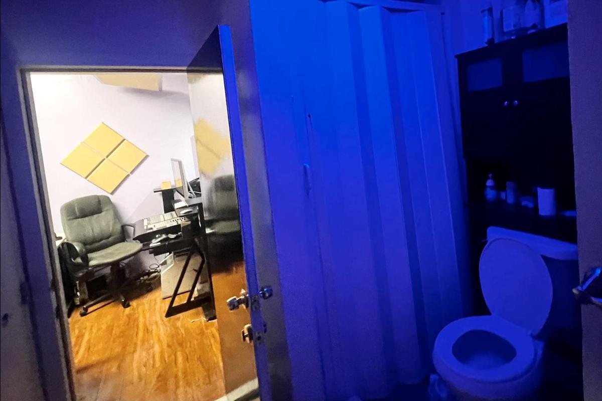 Rental Unit for Creative - Housity