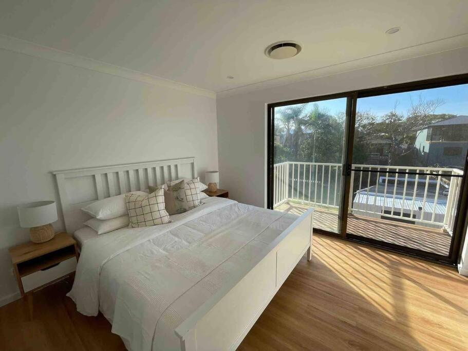 Amani Beach Haus, on the beach - Housity