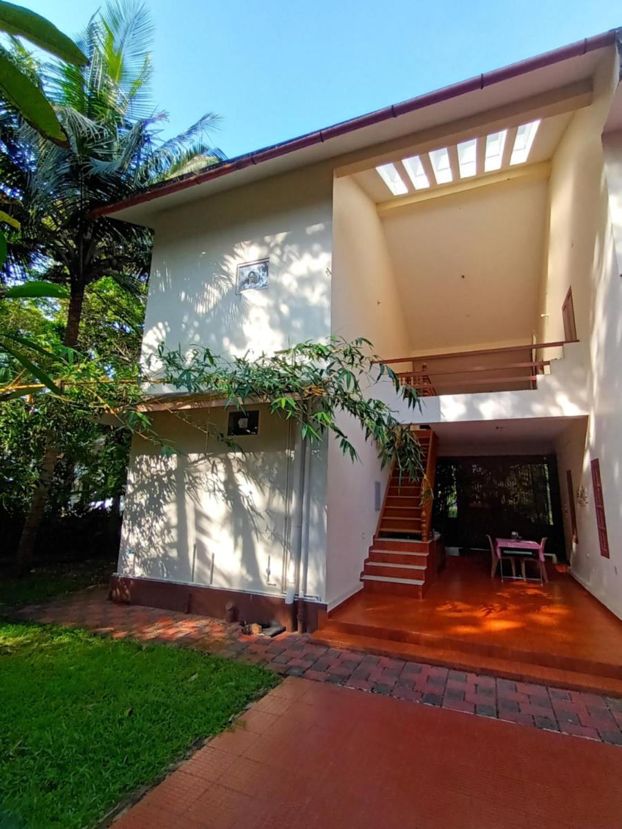 Ivory Coaste - Housity