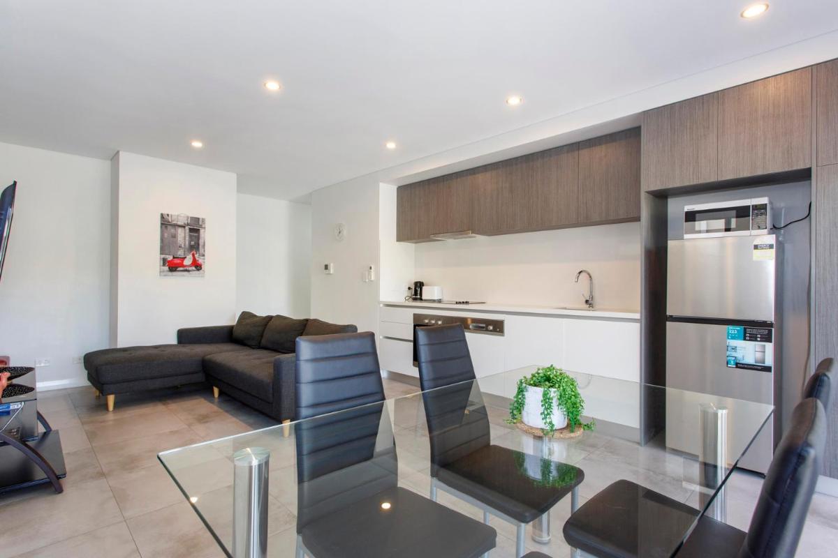 Suitetrails - Stirling Apartment 2- Modern Central Apartment