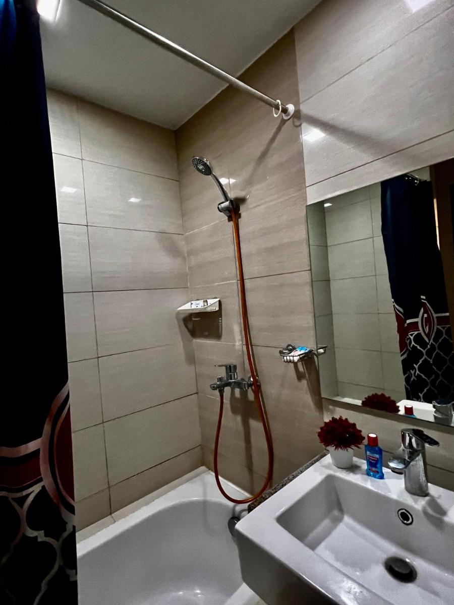 1br Mactan New Town apartments Ocean view, Free Pool, Free Beach, near Airport - Housity