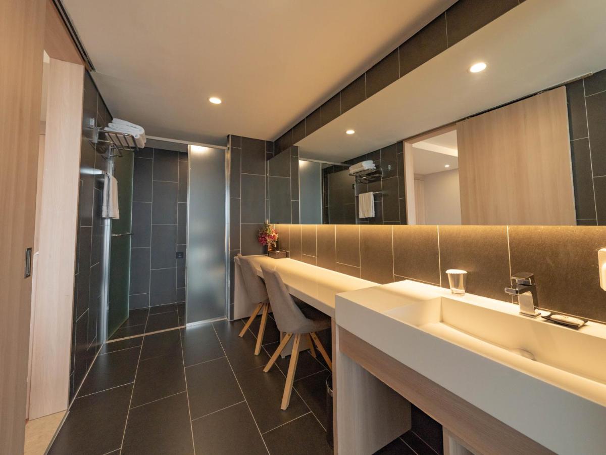 Hotel bridge Seogwipo - Housity