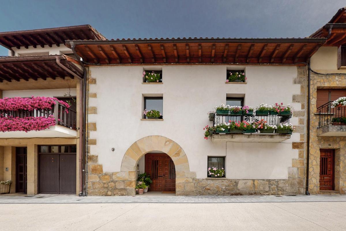 Casa Rural Ixurkonea - Housity