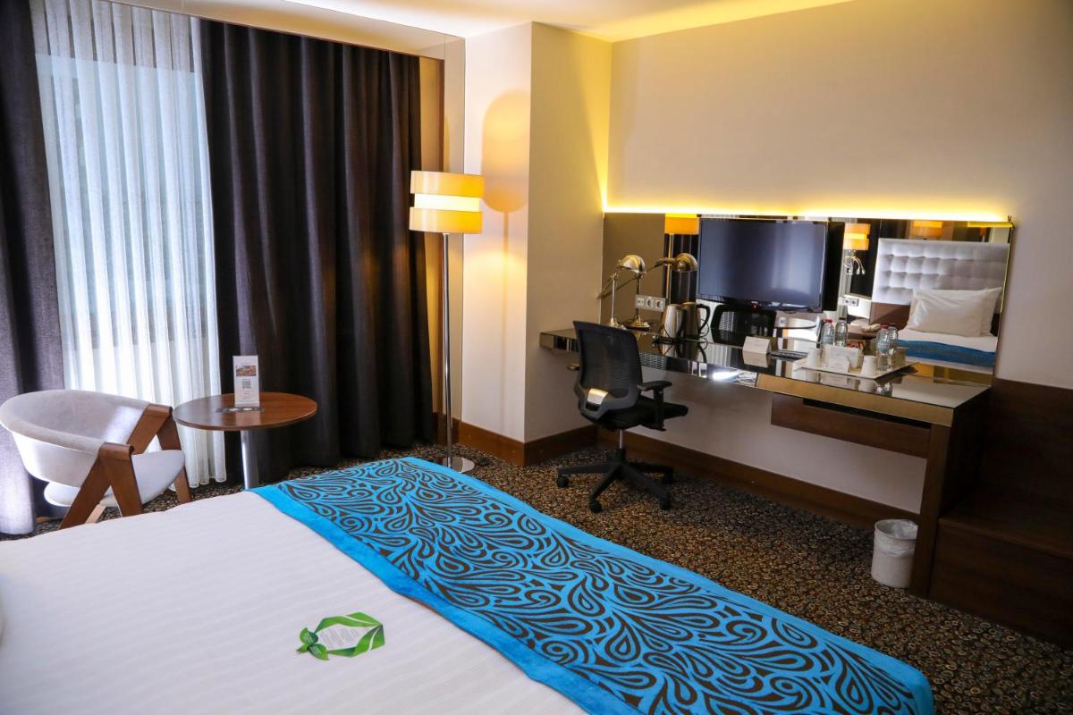 Teymur Continental Hotel & Convention Center - Housity