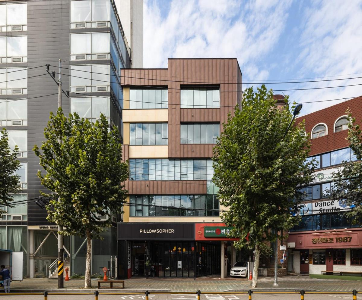 Pillowsopher Hongdae - Housity