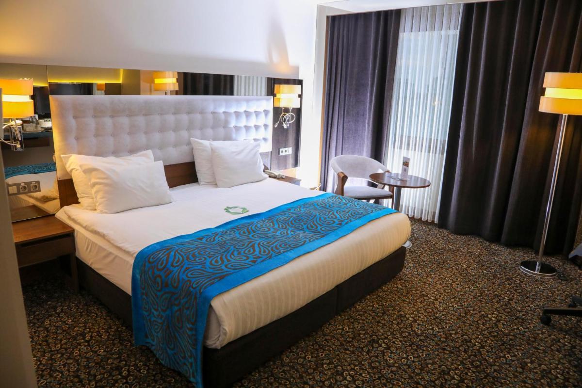 Teymur Continental Hotel & Convention Center - Housity