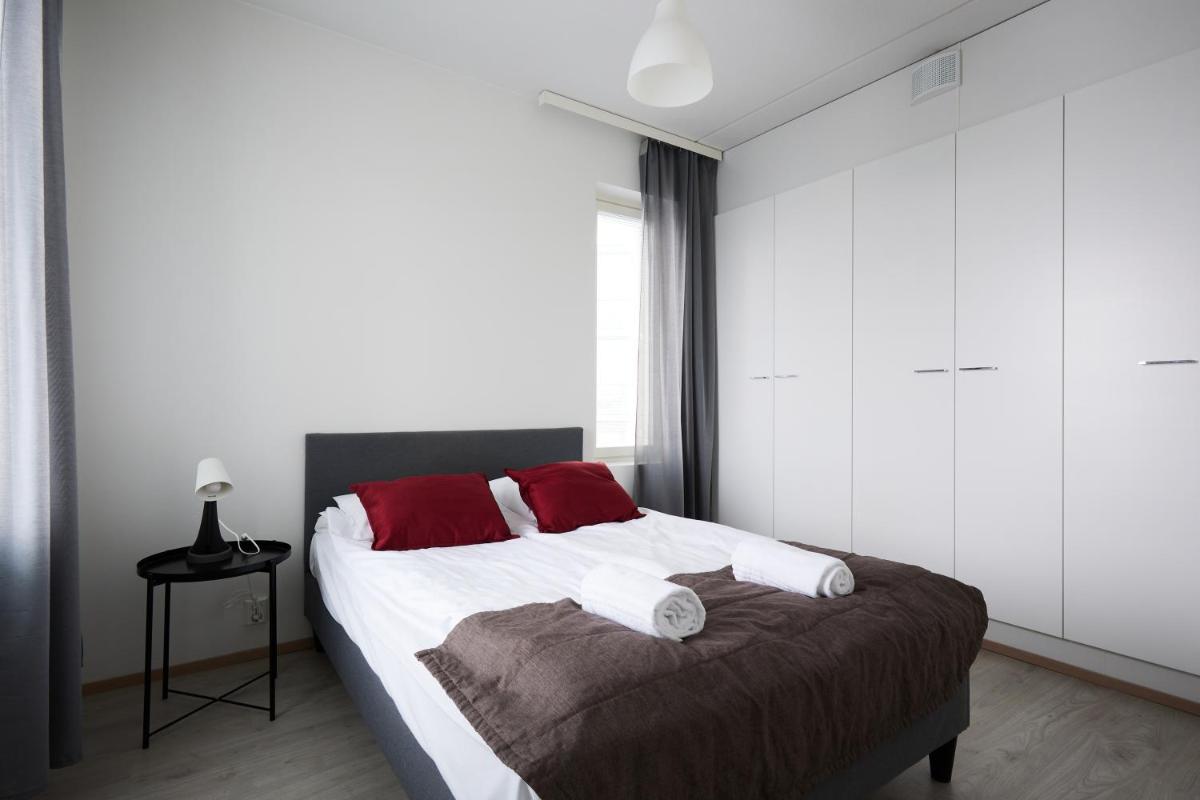 New apartment, two bed room, free car park - Housity