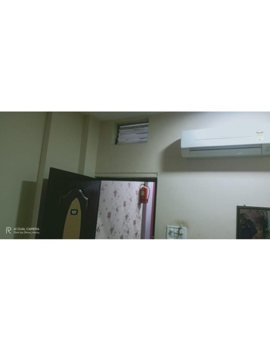 Hotel Sapphire, Ujjain - Housity